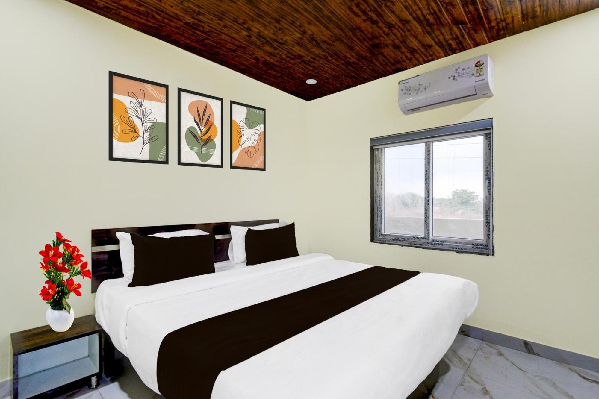 Super Collection O Srisailam Highway Hotel Samsabad Kültér fotó